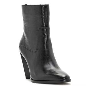 Vince Camuto Ezranda Bootie - W 6.5 M - Black Leather